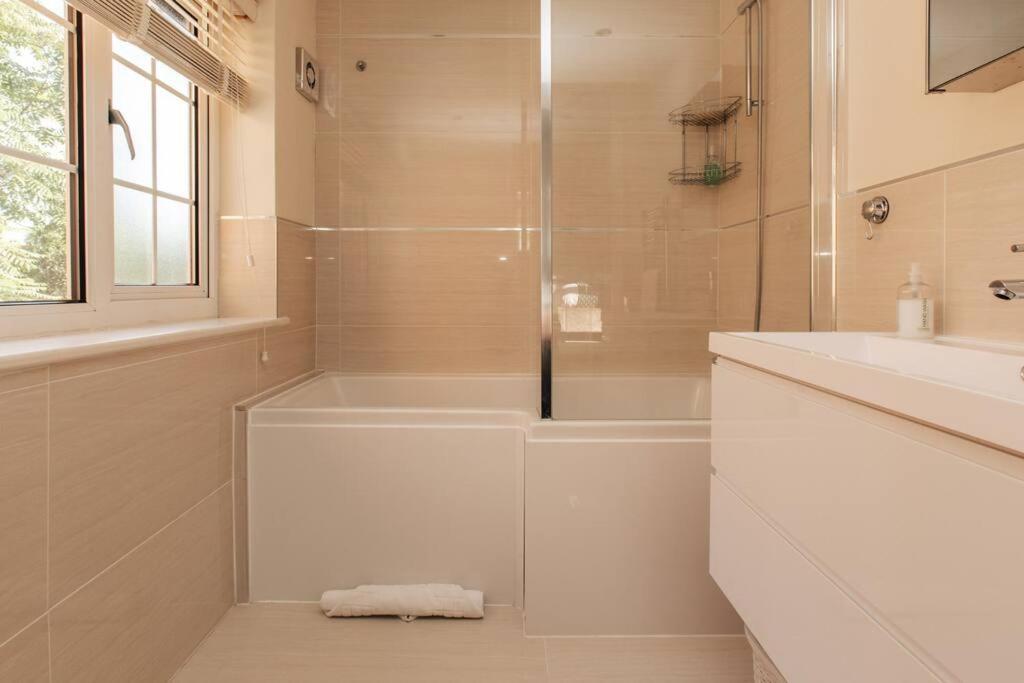Central Hidden Gem Henley-on-Thames Ngoại thất bức ảnh